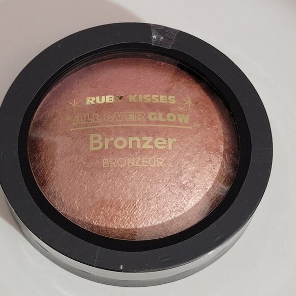 Ruby Kisses Bronzer All Over Glow - Picture 1 of 13